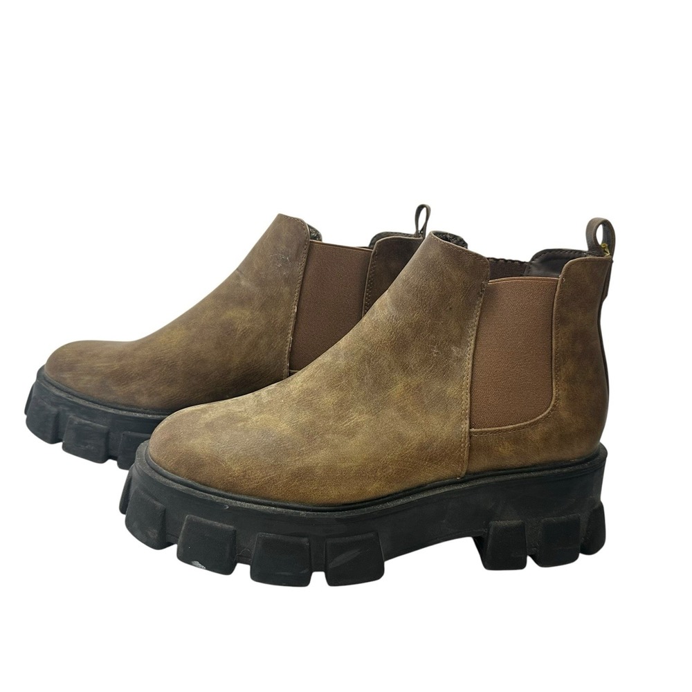 Tinstree Women's‎ Chunky Platform Chelsea Slip On Lug Sole Boot Size 11 Brown